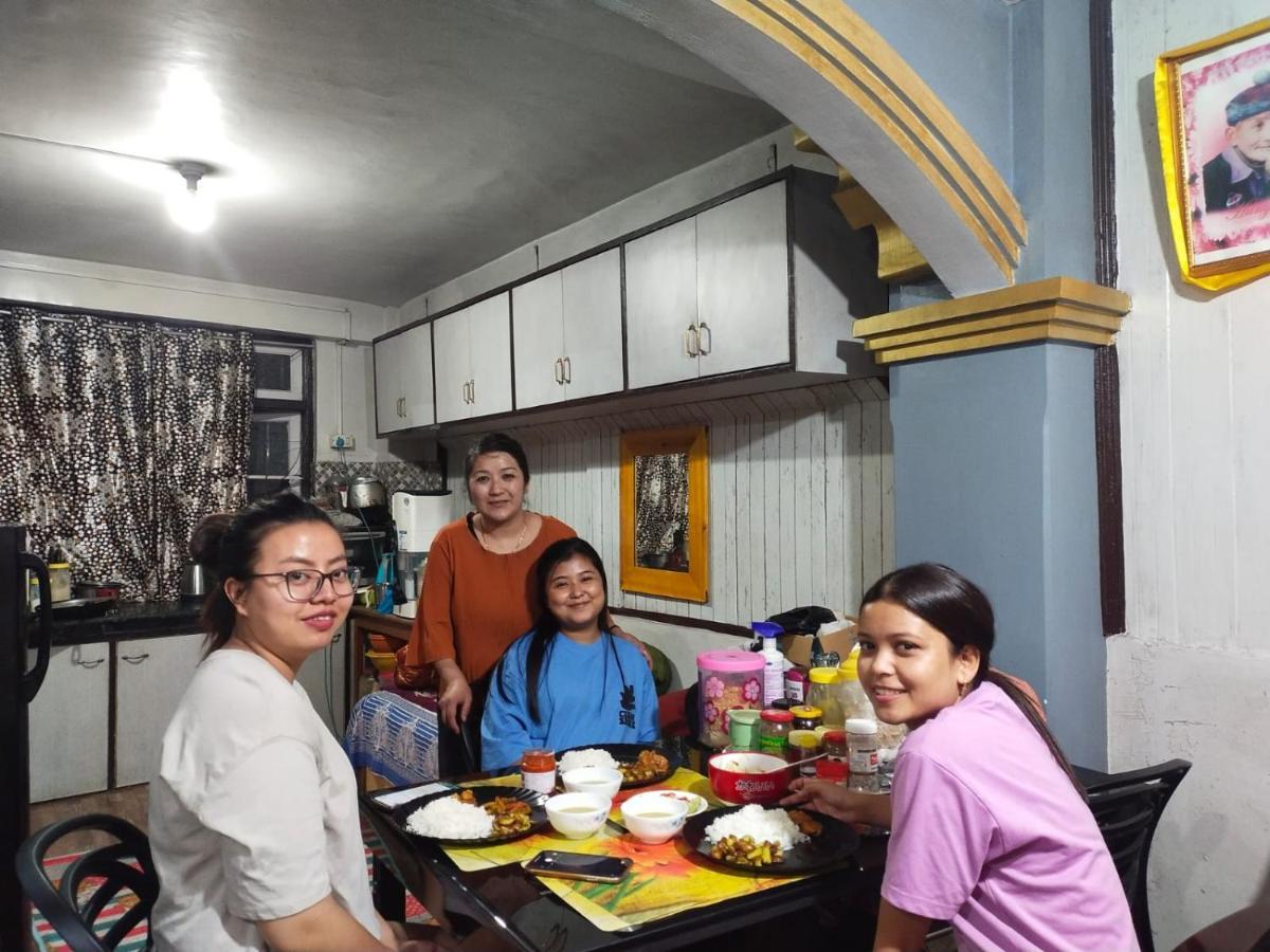 Dukeraj Homestay Νταρτζίλινγκ Εξωτερικό φωτογραφία
